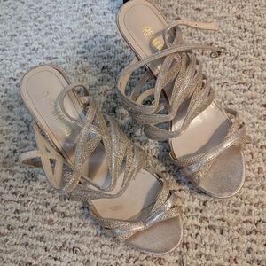 Dream Pairs Gold Heels Strappy Design